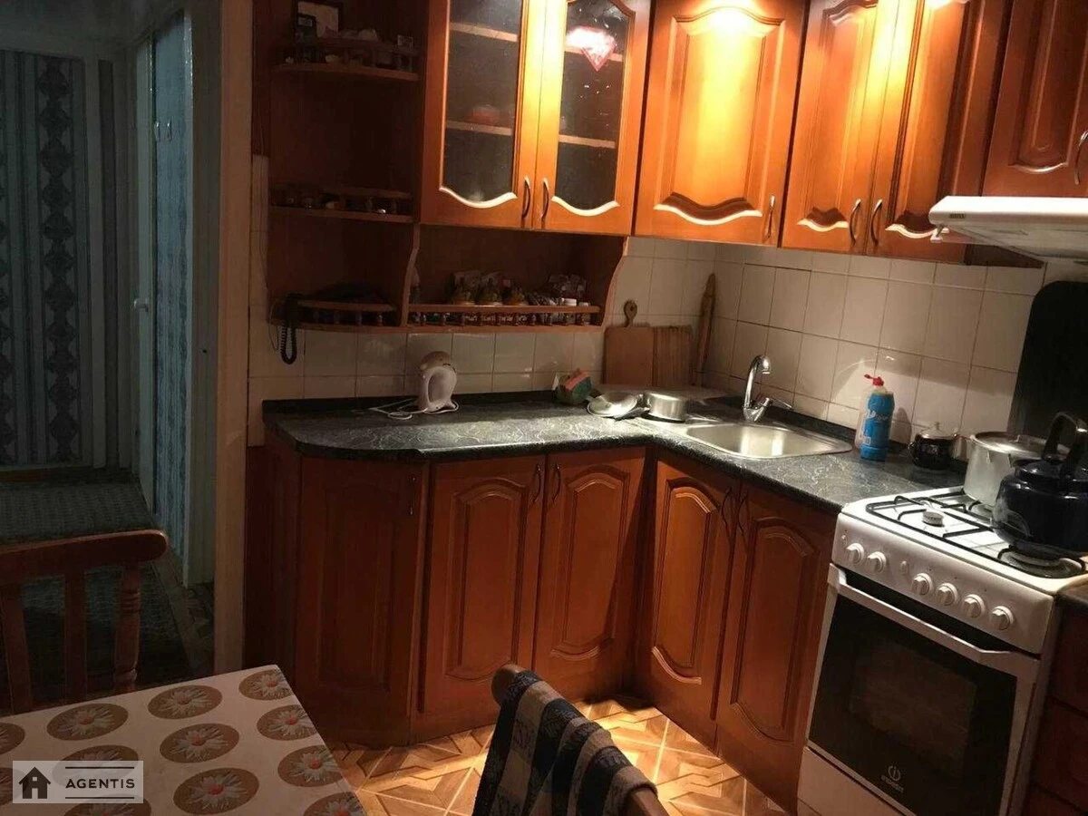 Apartment for rent 2 rooms, 50 m², 9th fl./9 floors. Nauky, Kyiv. 