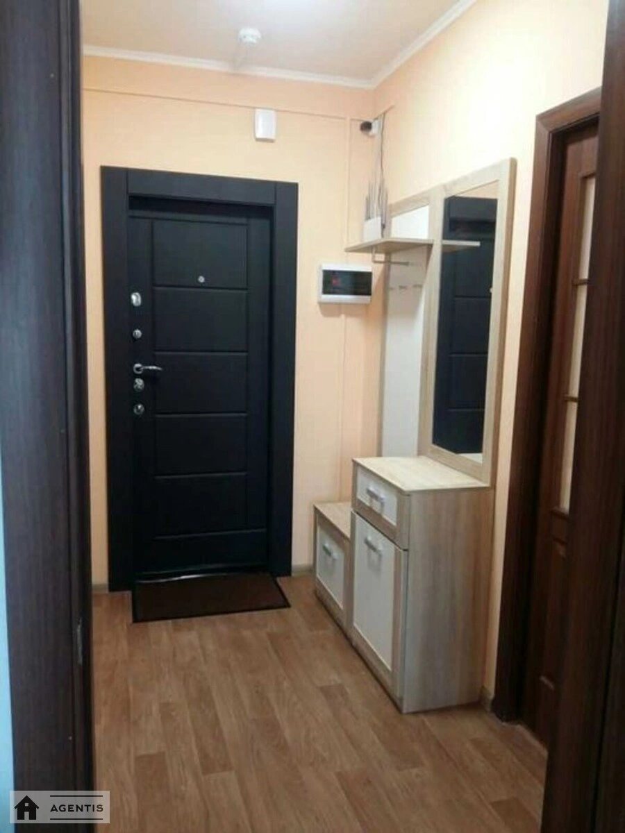 Сдам квартиру 1 комната, 37 m², 16 эт./25 этажей. Софії Русової вул., Киев. 