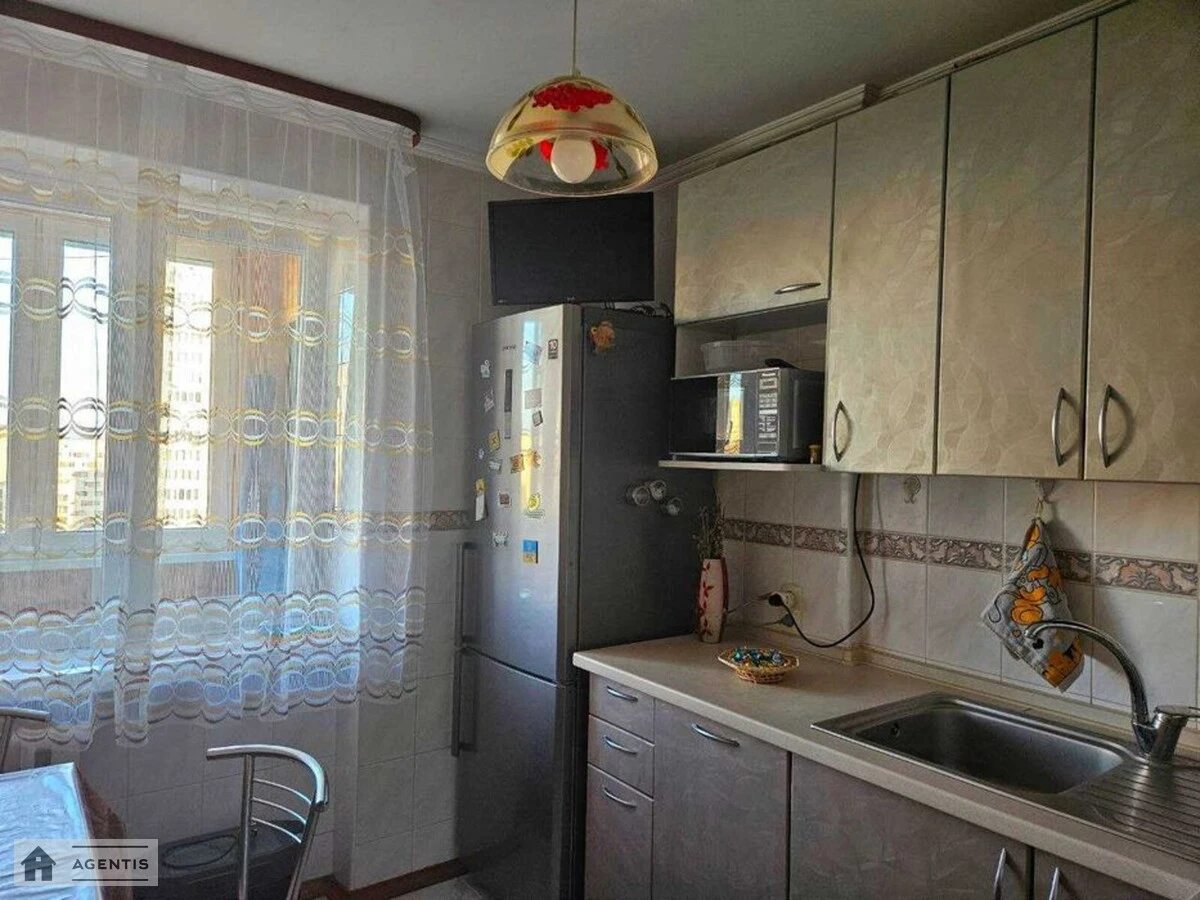 Сдам квартиру 1 комната, 40 m², 10 эт./16 этажей. 23, Олексія Тихого вул. (Виборзька), Киев. 