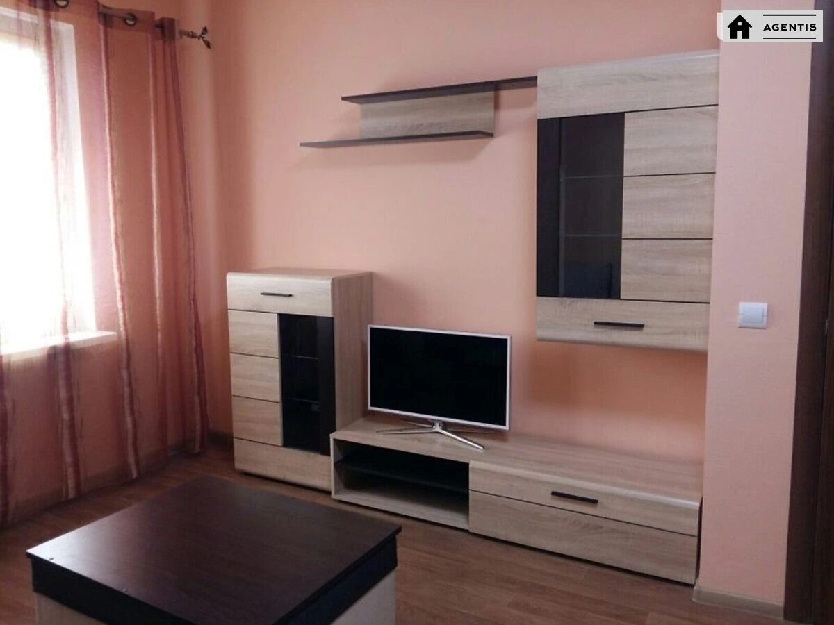 Apartment for rent 1 room, 37 m², 16th fl./25 floors. 5, Sofiyi Rusovoyi vul., Kyiv. 