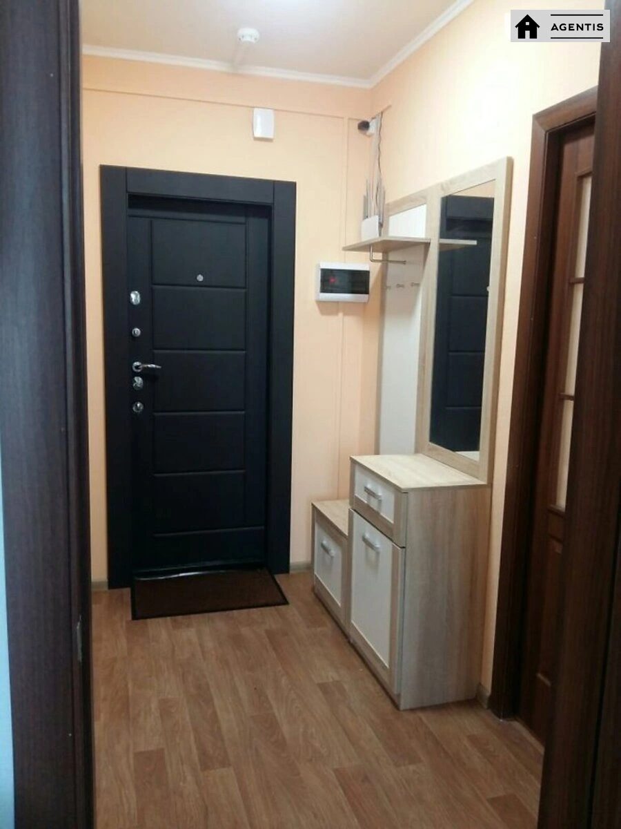 Сдам квартиру 1 комната, 37 m², 16 эт./25 этажей. 5, Софії Русової вул., Киев. 