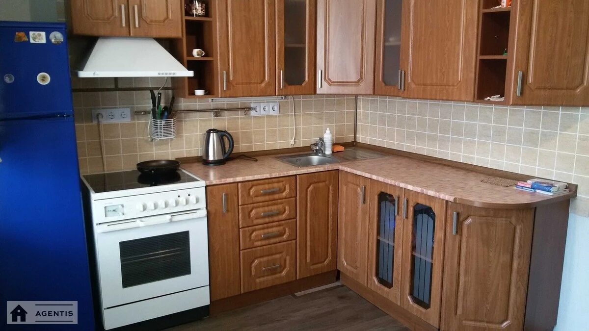 Apartment for rent 1 room, 44 m², 13th fl./18 floors. 25, Denysa Rachinskoho vul. Kombinatna, Kyiv. 