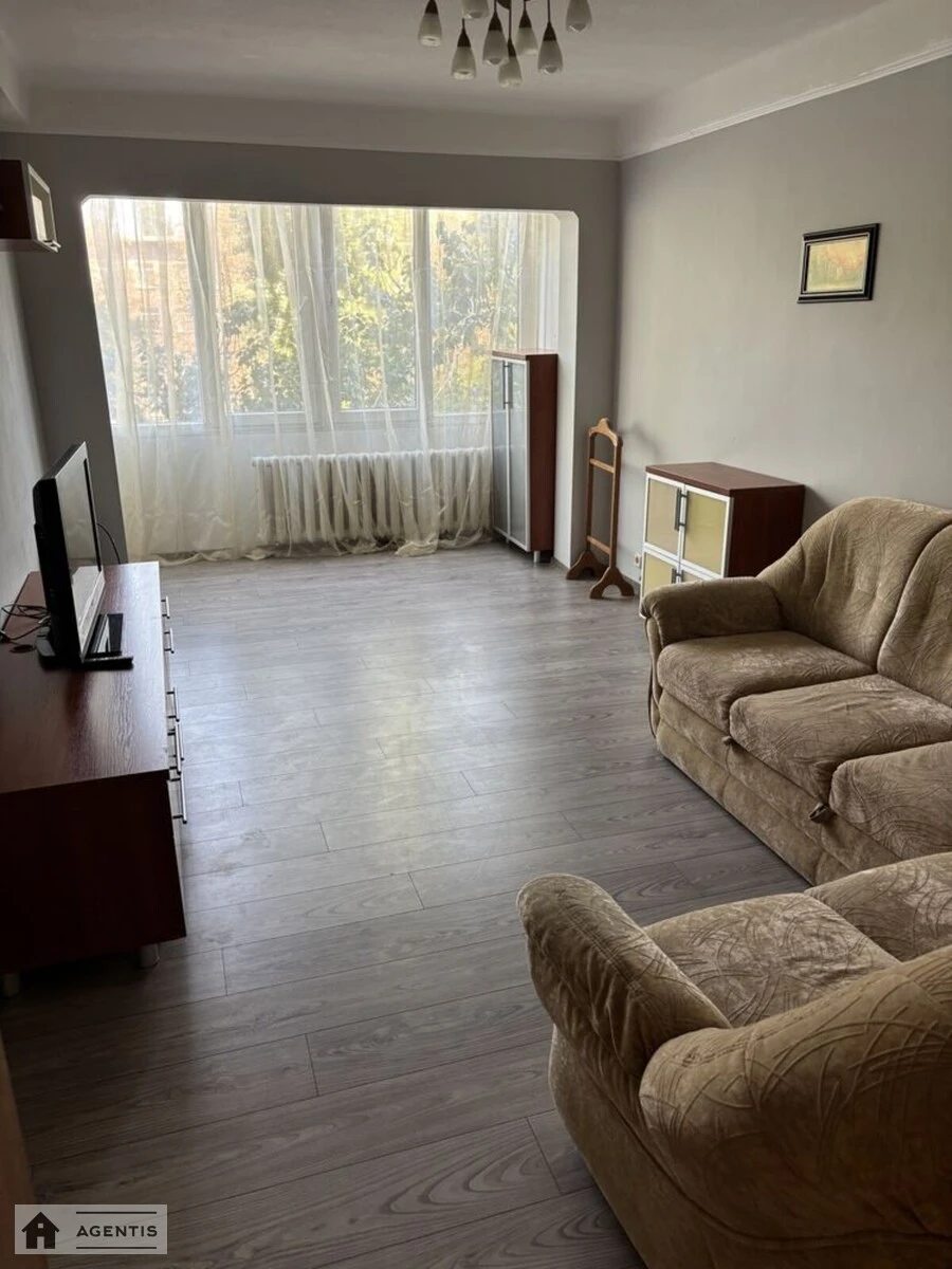 Apartment for rent 3 rooms, 78 m², 3rd fl./9 floors. 31, Romana Ratushnoho vul. Volhohradska, Kyiv. 