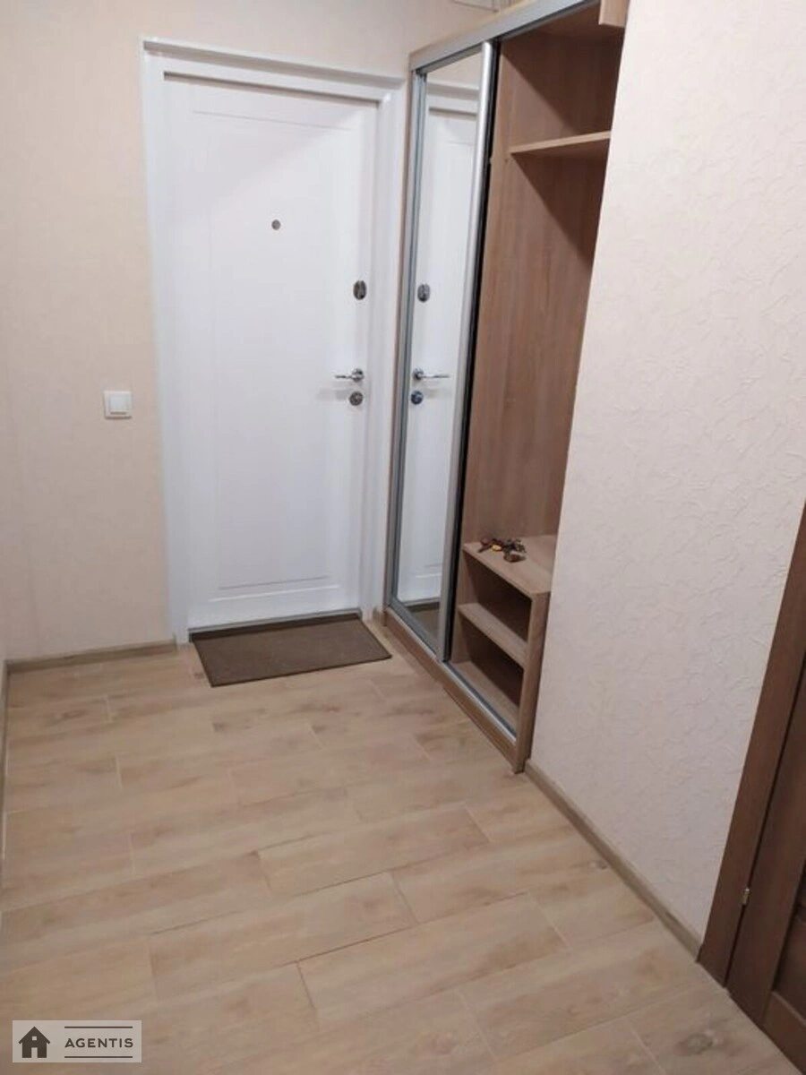 Здам квартиру 1 кімната, 49 m², 19 пов./25 поверхів. 54, Ревуцького 54, Київ. 