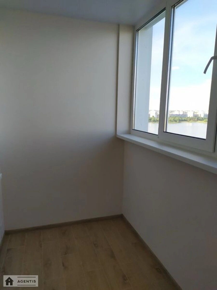 Сдам квартиру 1 комната, 49 m², 19 эт./25 этажей. 54, Ревуцкого 54, Киев. 