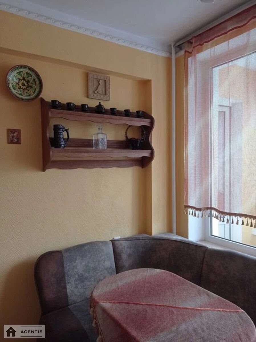 Apartment for rent 1 room, 36 m², 10th fl./17 floors. 36, Lesi Ukrayinky 36, Kyiv. 