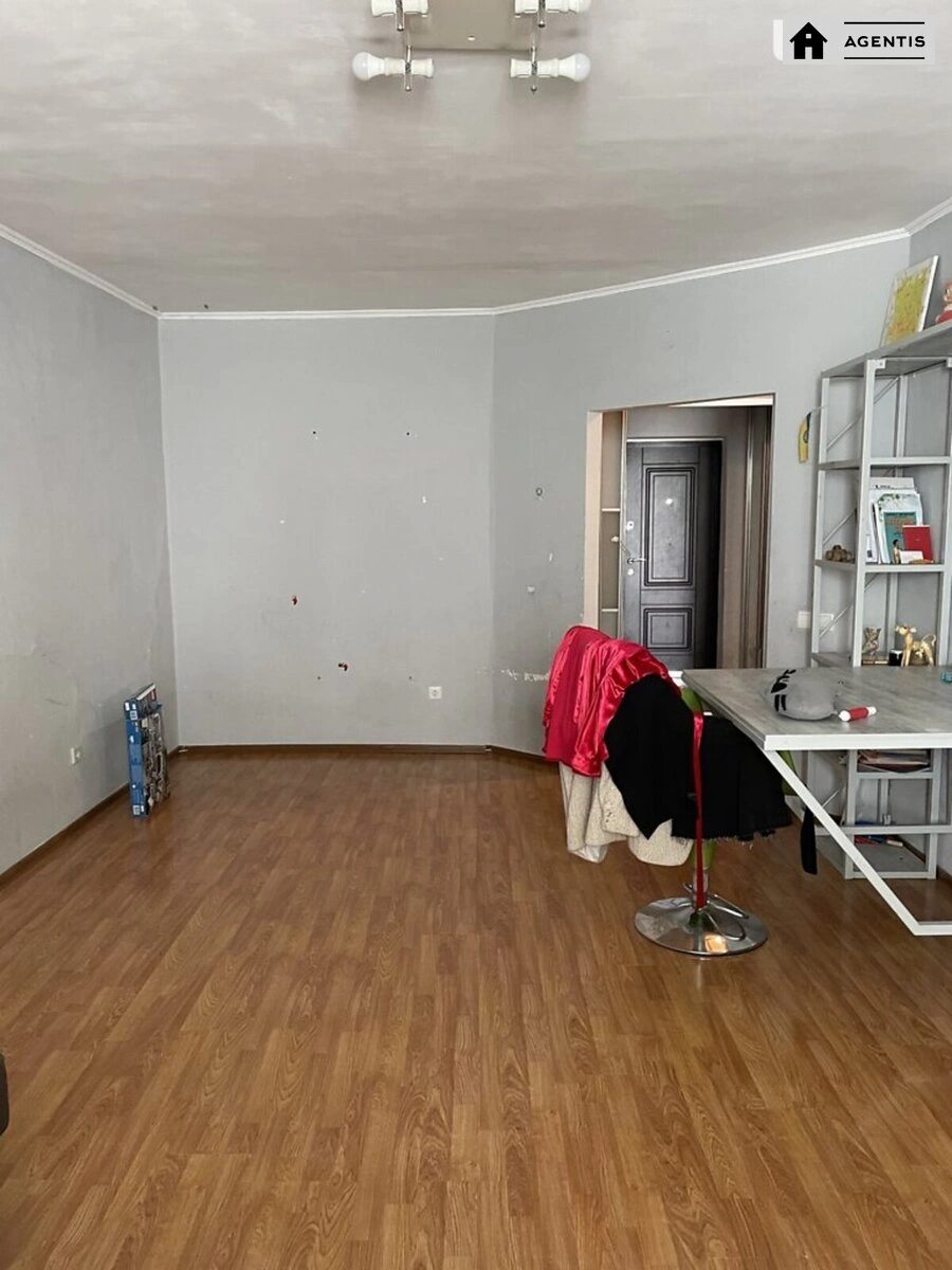 Сдам квартиру 1 комната, 49 m², 12 эт./15 этажей. 10, Смелянская 10, Киев. 