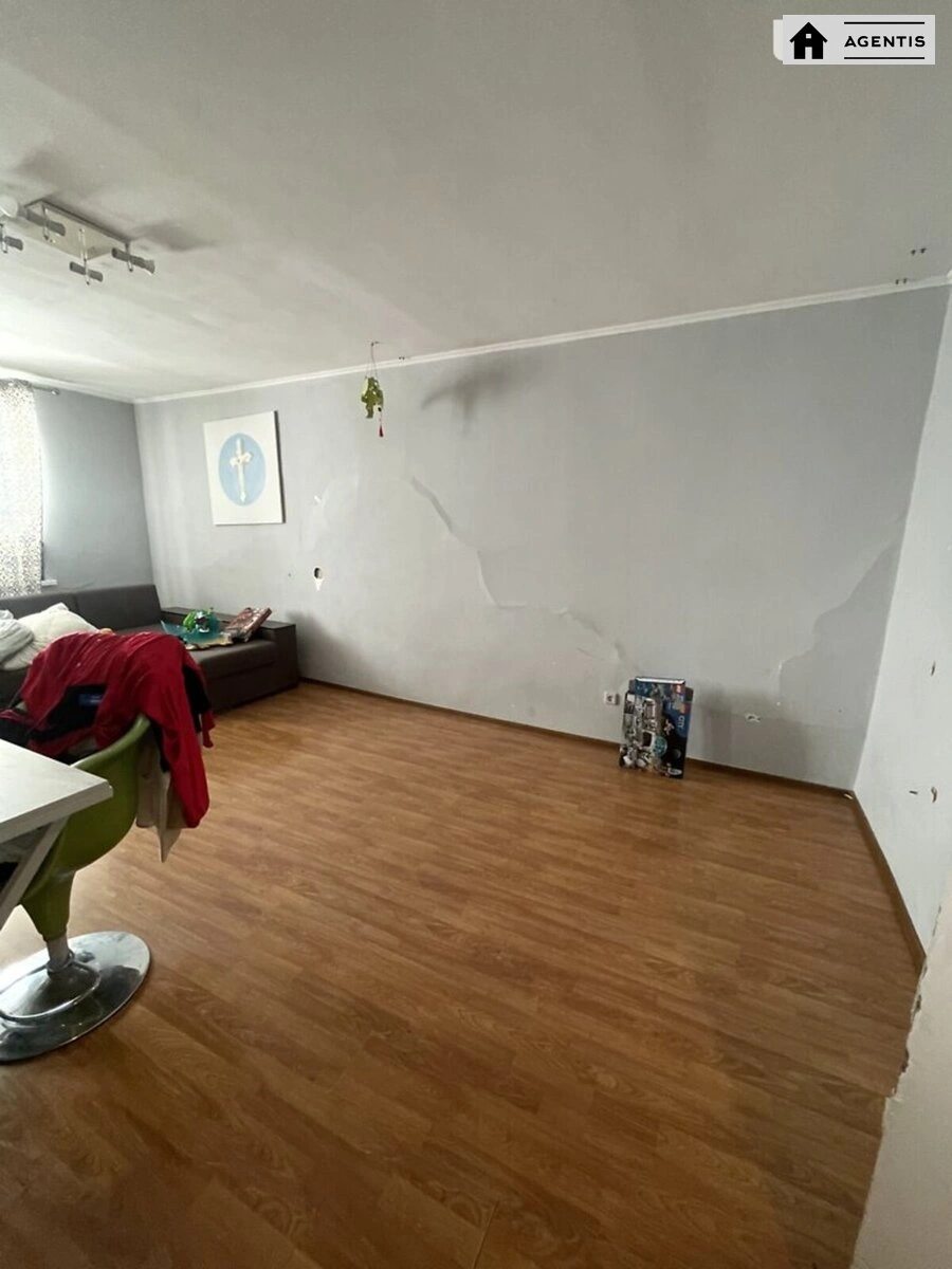 Здам квартиру 1 кімната, 49 m², 12 пов./15 поверхів. 10, Смілянська 10, Київ. 