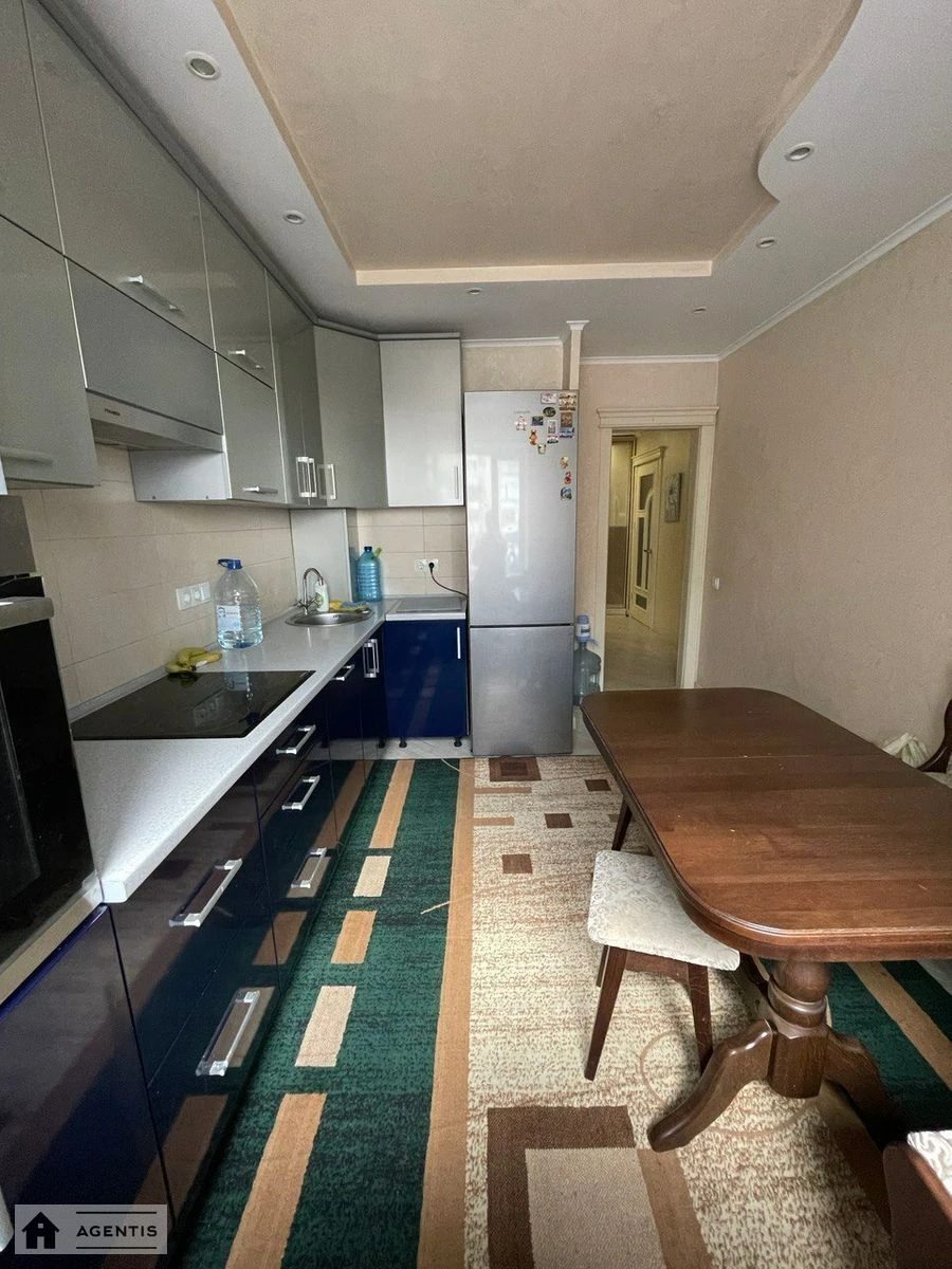 Сдам квартиру 3 комнаты, 80 m², 11 эт./14 этажей. 17, Повітряних Сил просп. (Повітрофлотський), Киев. 