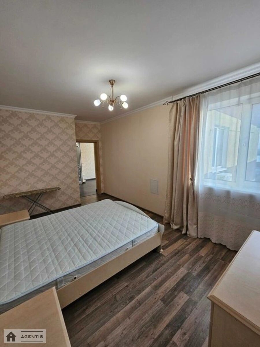 Сдам квартиру 2 комнаты, 80 m², 24 эт./25 этажей. 182, Харьковское 182, Киев. 