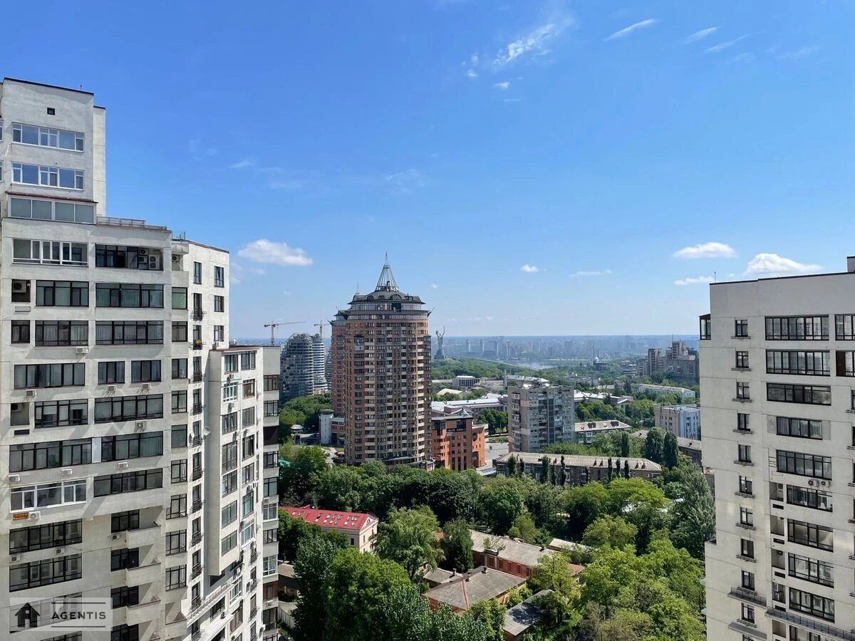 Apartment for rent 3 rooms, 79 m², 22nd fl./26 floors. Yevhena Konovaltsya vul. Shchorsa, Kyiv. 