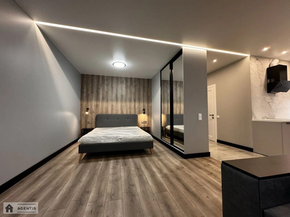 Сдам квартиру 1 комната, 42 m², 6 эт./16 этажей. Сергія Данченка вул., Киев. 