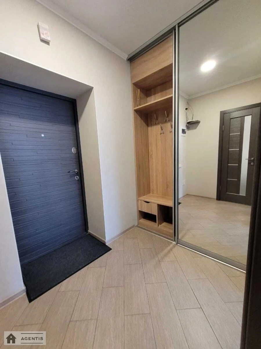 Здам квартиру 1 кімната, 40 m², 9 пов./10 поверхів. 39, Боголюбова вул., Київ. 