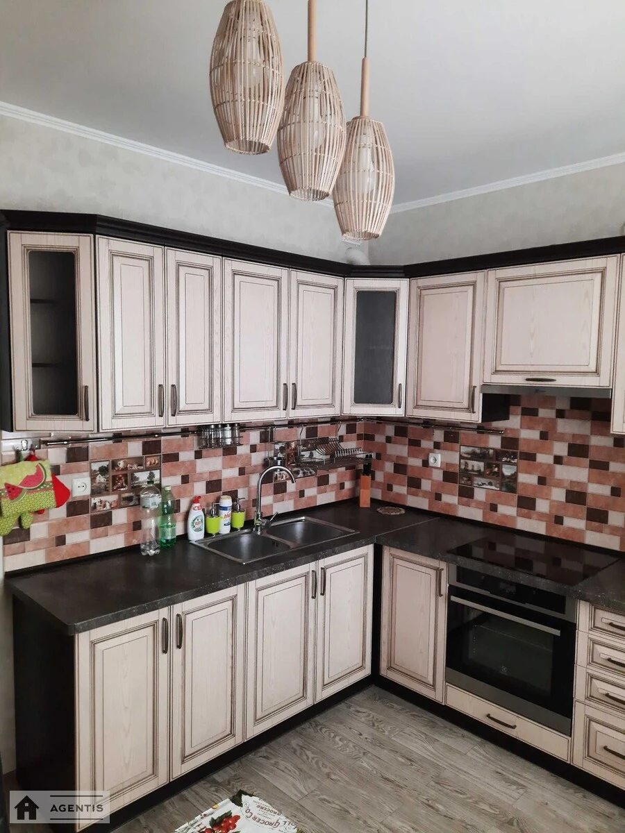 Здам квартиру 1 кімната, 44 m², 15 пов./19 поверхів. 38, Гарматна 38, Київ. 