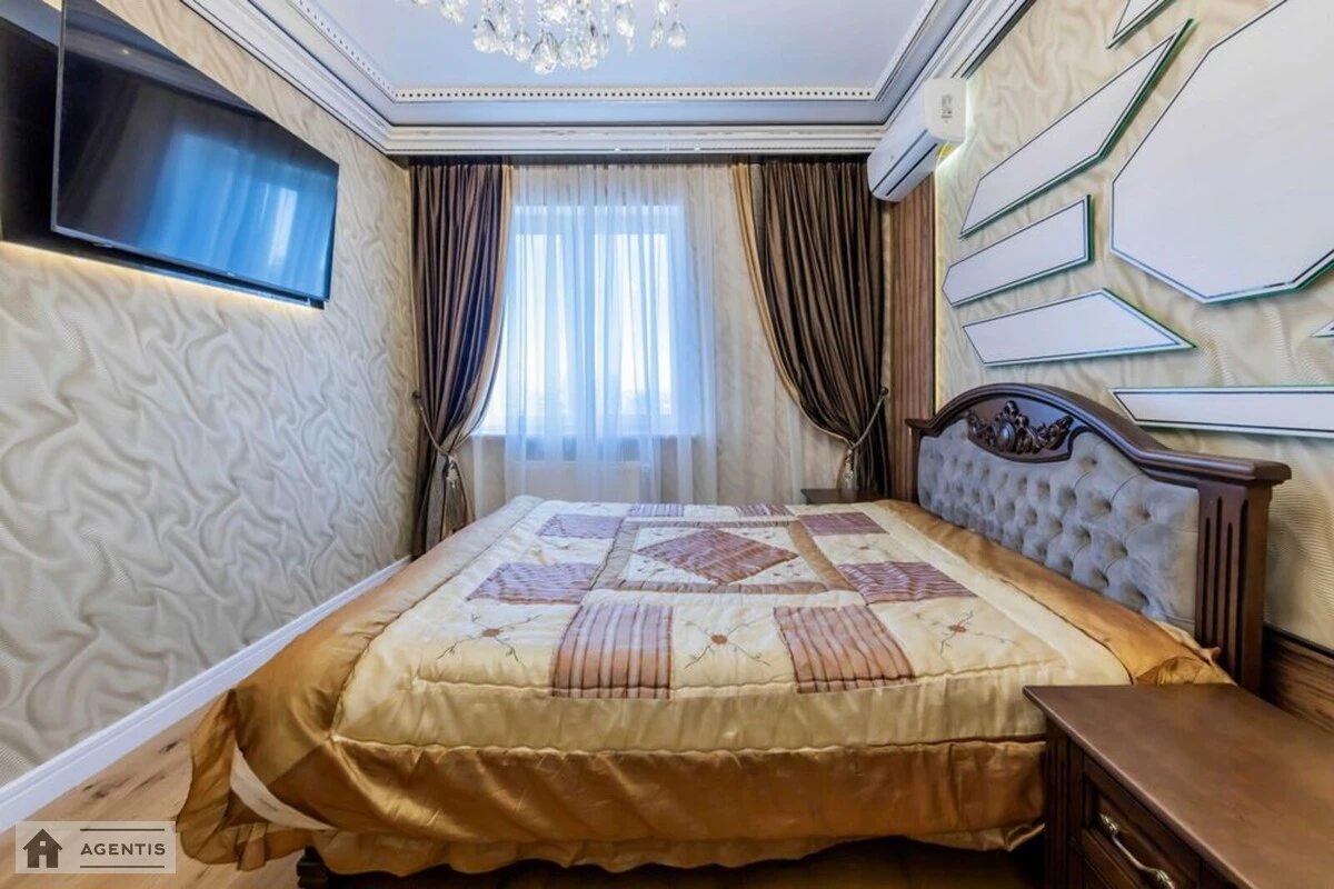 Сдам квартиру 2 комнаты, 66 m², 21 эт./26 этажей. Новополевая, Киев. 