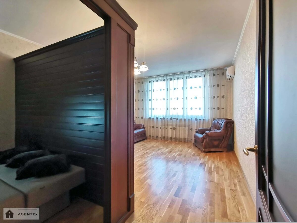 Apartment for rent 1 room, 56 m², 4th fl./25 floors. 1, Yelyzavety Chavdar vul., Kyiv. 