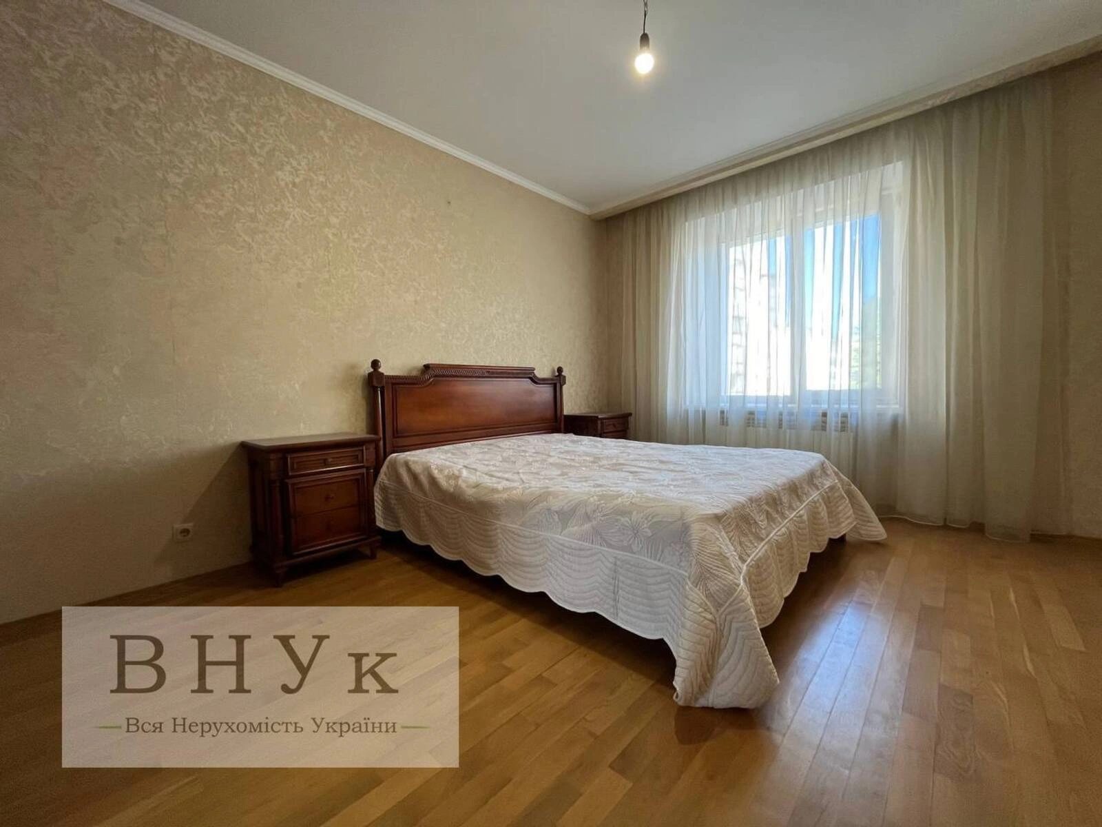 Apartments for sale 3 rooms, 102 m², 2nd fl./6 floors. Karpenka vul., Ternopil. 