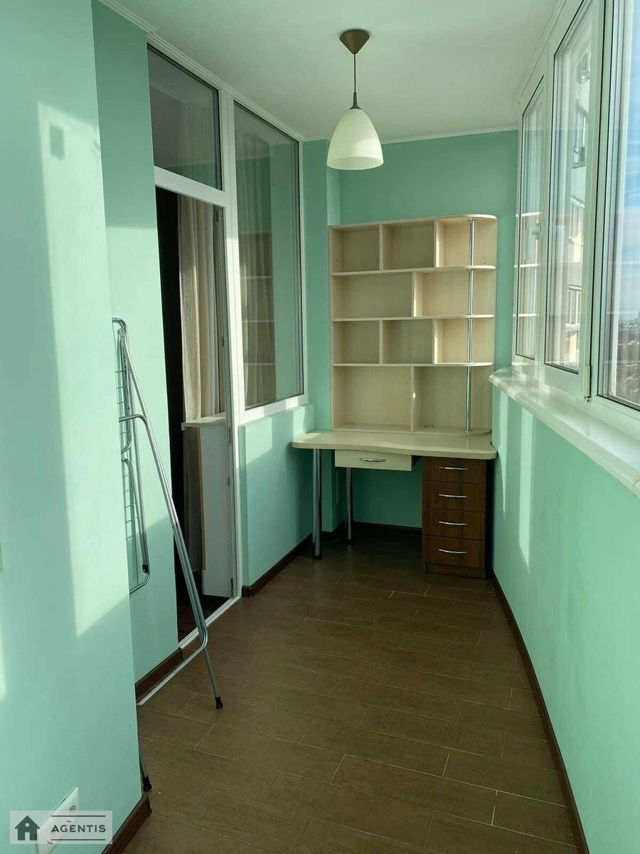 Сдам квартиру 1 комната, 50 m², 16 эт./21 этаж. Авіаконструктора Ігоря Сікорського вул., Киев. 