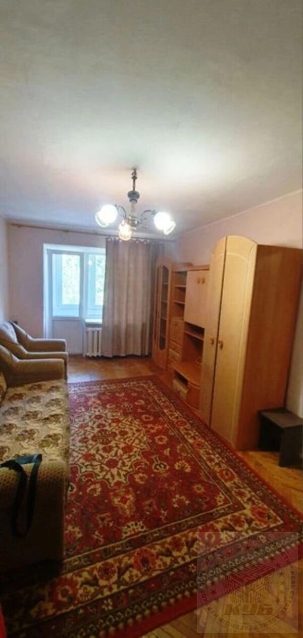 Apartments for sale 2 rooms, 43 m², 2nd fl./5 floors. 8, Hetmana Kyryla Razumovskoho vul. Mykoly Krasnova, Kyiv. 