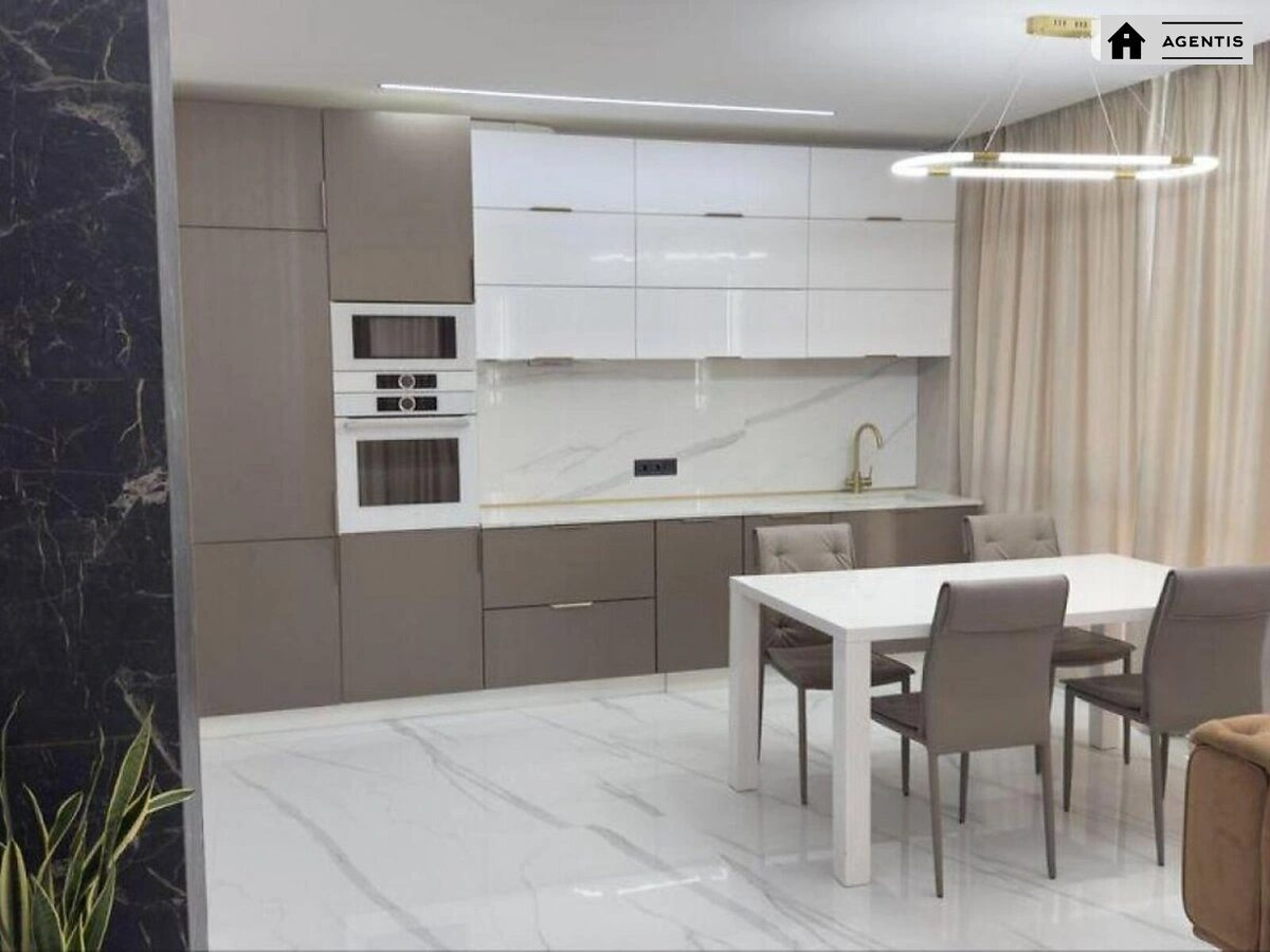 Сдам квартиру 2 комнаты, 70 m², 15 эт./25 этажей. 1, Заречная 1, Киев. 