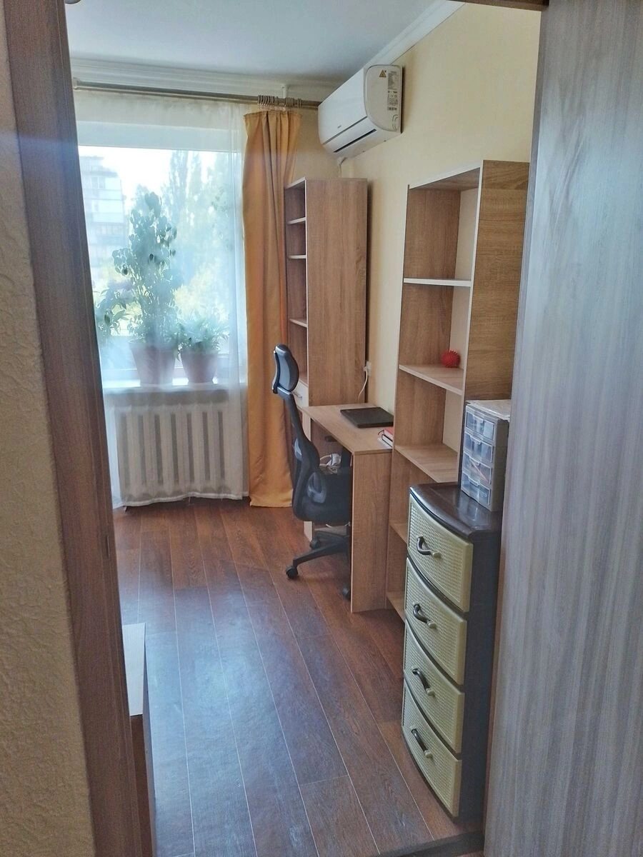 Продаж квартири 2 кімнати, 35 m², 5 пов./9 поверхів. 19, Миколи Руденка бульв. (Кольцова), Київ. 