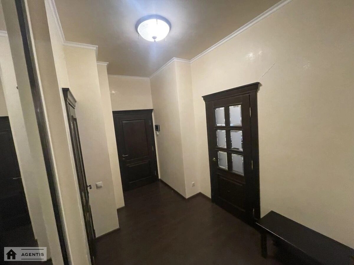 Здам квартиру 3 кімнати, 156 m², 5 пов./20 поверхів. 44, Євгена Коновальця вул. (Щорса), Київ. 