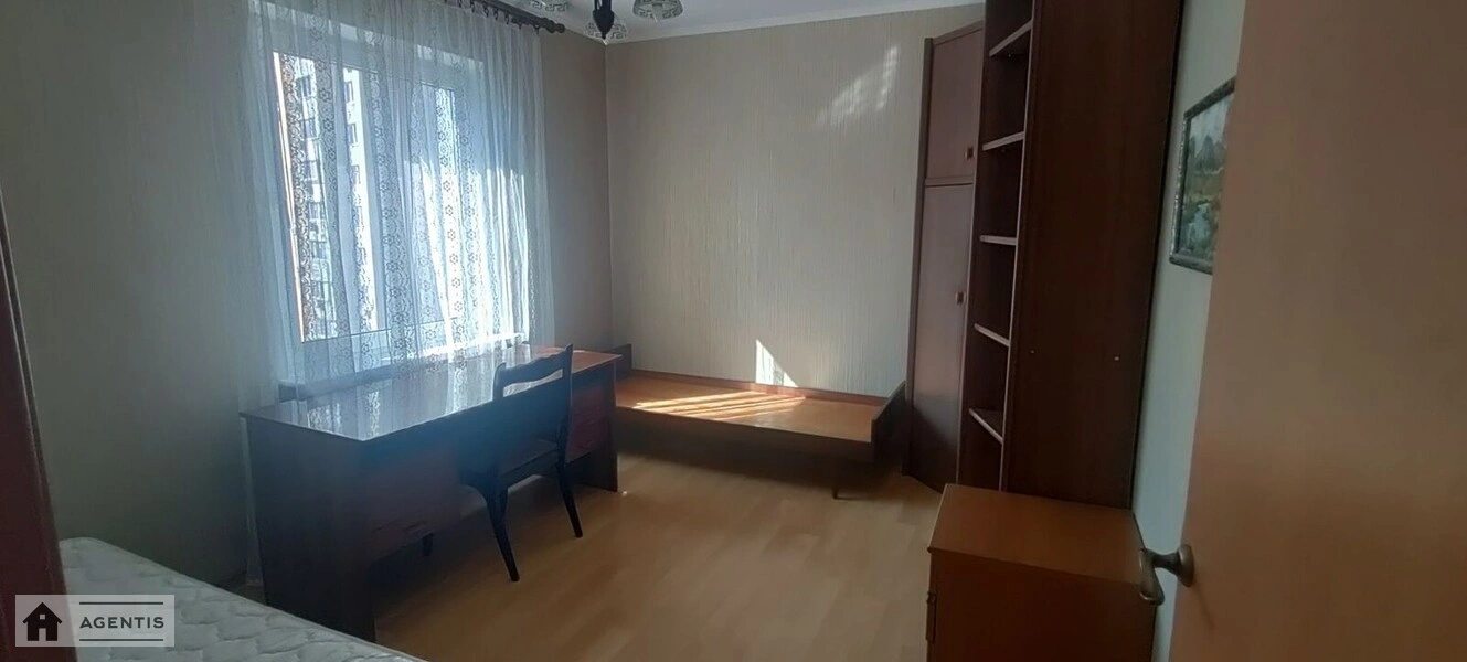 Apartment for rent 2 rooms, 74 m², 13th fl./23 floors. Darnytskyy rayon, Kyiv. 