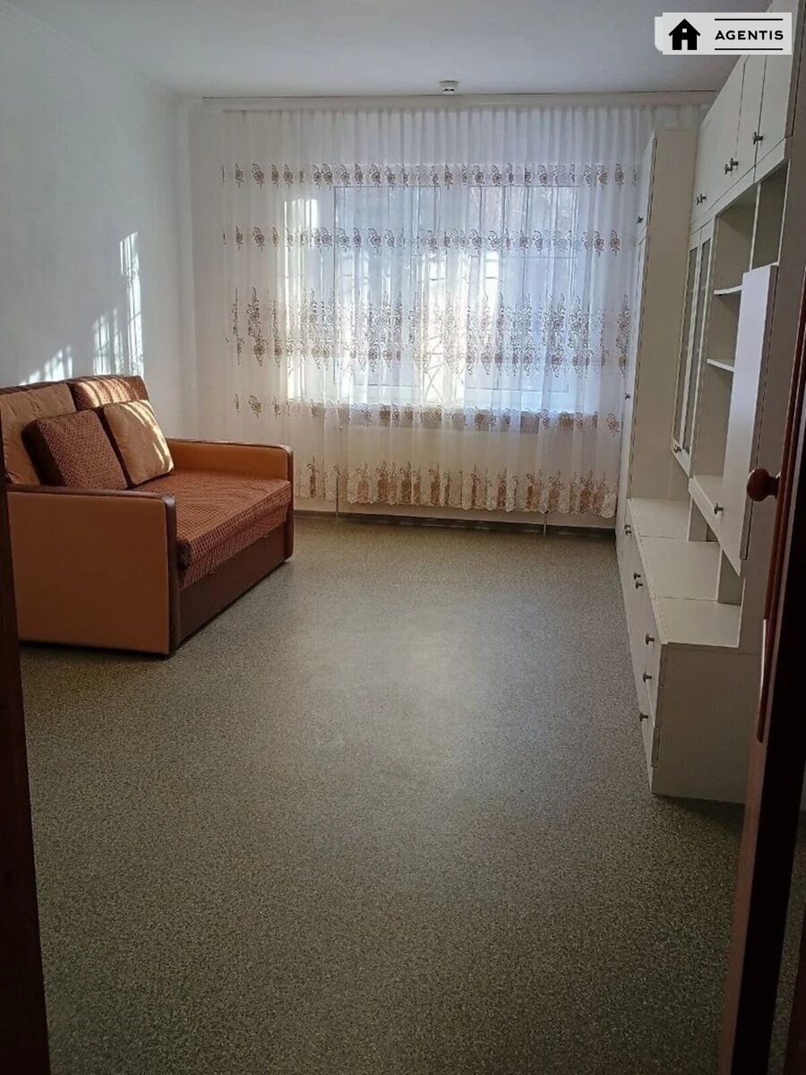 Apartment for rent 1 room, 48 m², 1st fl./25 floors. 24, Urlivska 24, Kyiv. 