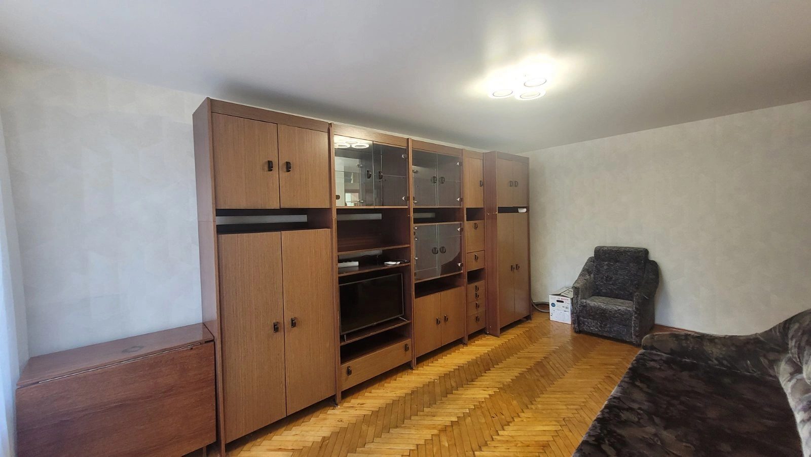 Apartment for rent 2 rooms, 45 m², 8th fl./9 floors. 2, Koroleva Akademyka , Odesa. 