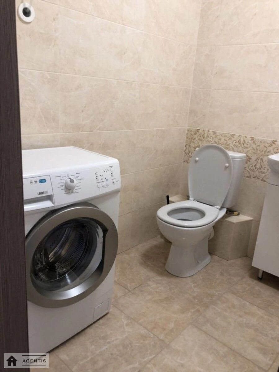 Здам квартиру 1 кімната, 40 m², 23 пов./25 поверхів. 45, Правди 45, Київ. 