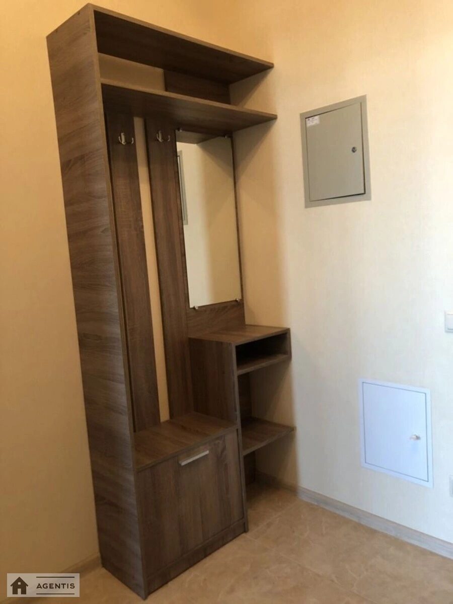 Сдам квартиру 1 комната, 40 m², 23 эт./25 этажей. 45, Правды 45, Киев. 