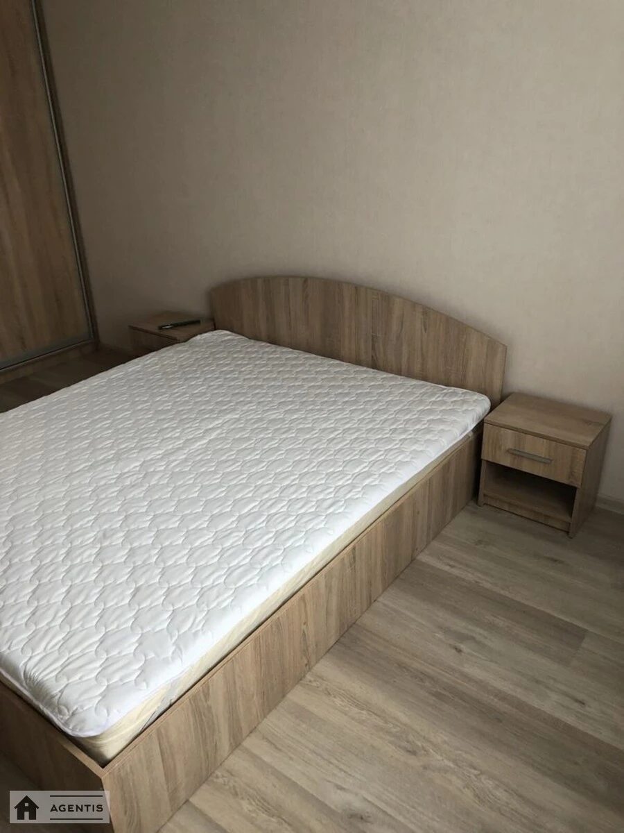 Сдам квартиру 1 комната, 40 m², 23 эт./25 этажей. 45, Правды 45, Киев. 