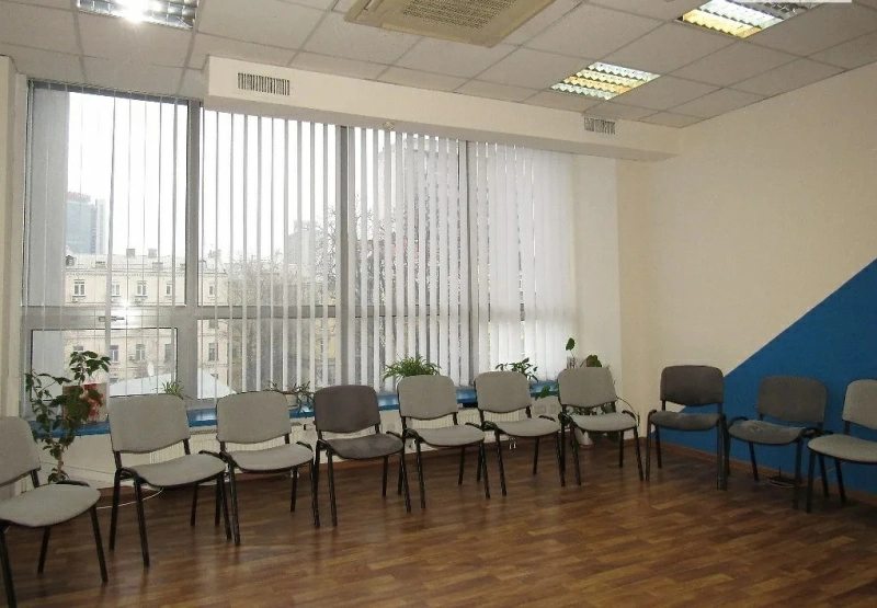 Office for rent. 1 room, 54 m², 3rd floor/9 floors. 39, Velyka Vaselkivska 39, Kyiv. 
