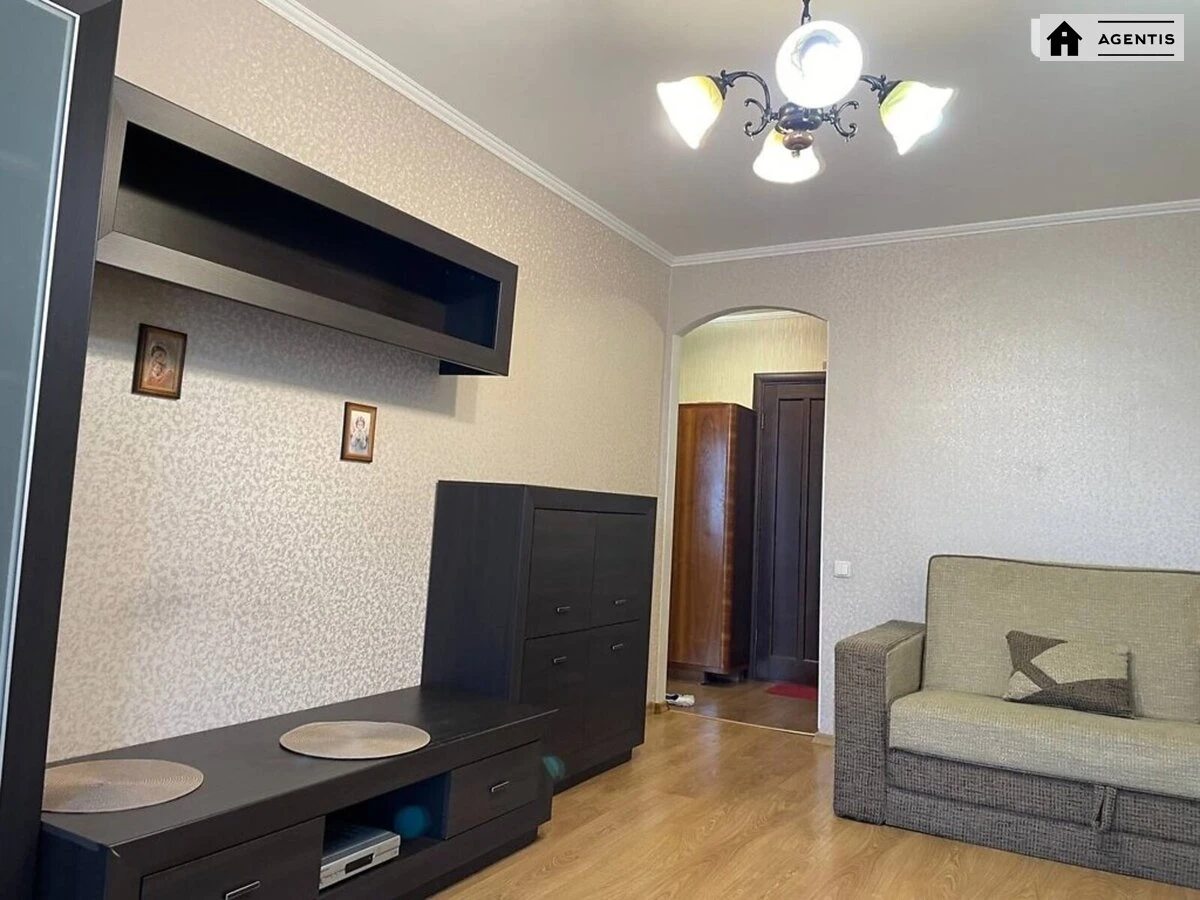 Сдам квартиру 1 комната, 34 m², 6 эт./16 этажей. 49, Юрія Іллєнка вул. (Мельникова), Киев. 