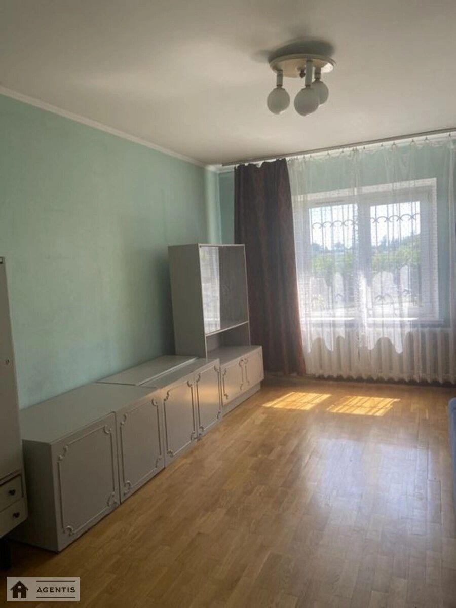 Здам квартиру 2 кімнати, 70 m², 1 пов./12 поверхів. 2, Федора Ернста вул., Київ. 