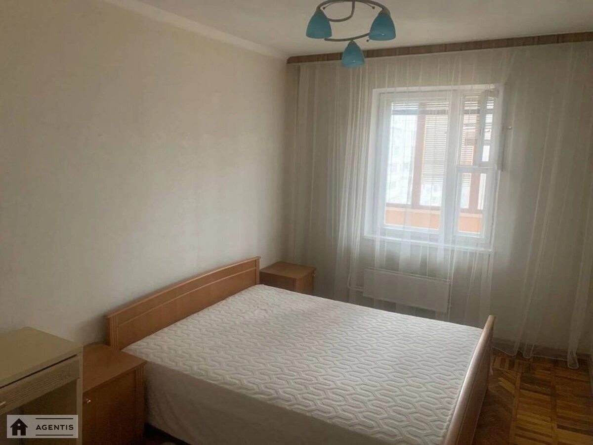 Apartment for rent 2 rooms, 52 m², 7th fl./9 floors. 6, Trostyanetcka 6, Kyiv. 