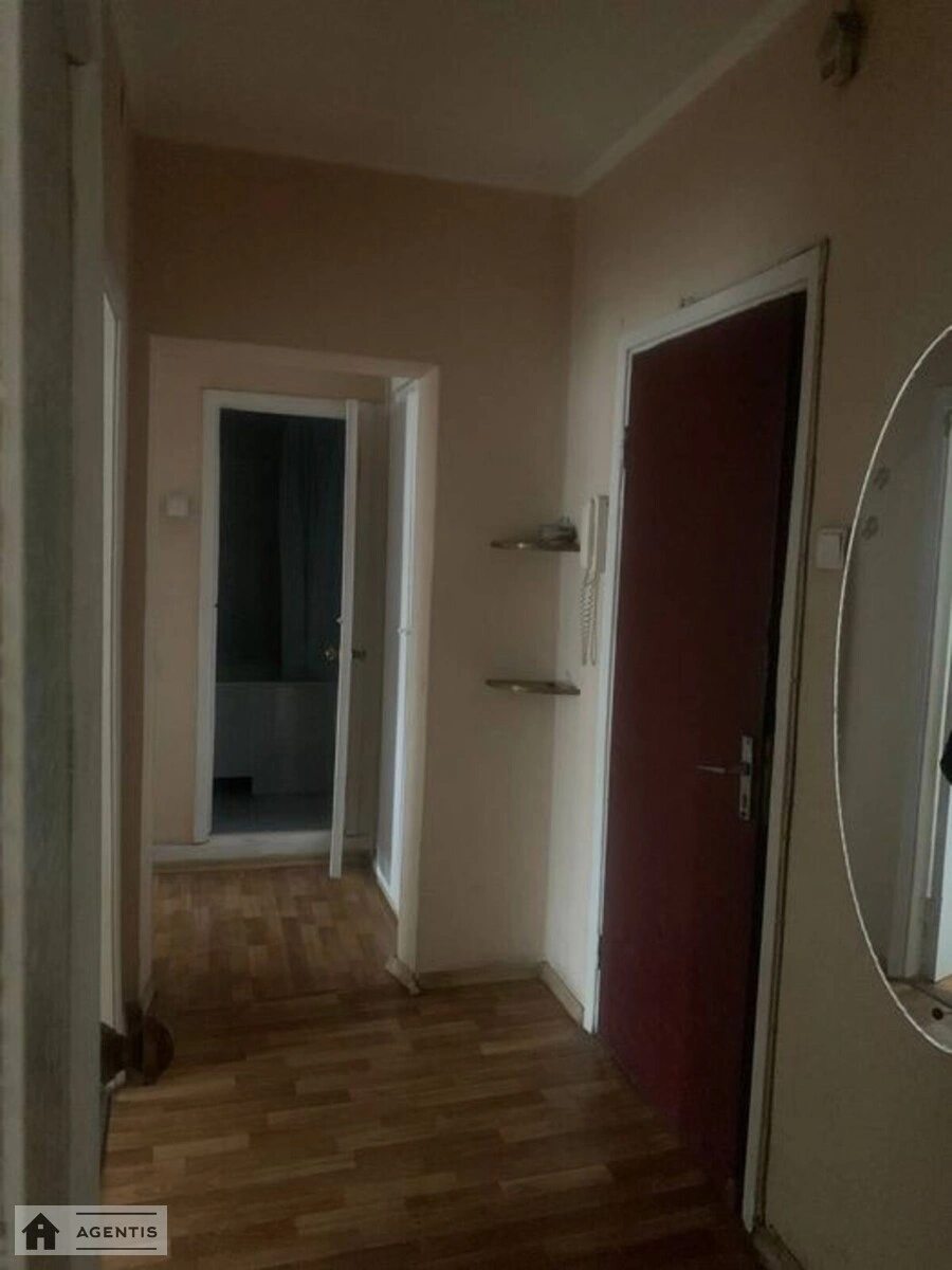 Apartment for rent 2 rooms, 52 m², 7th fl./9 floors. 6, Trostyanetcka 6, Kyiv. 