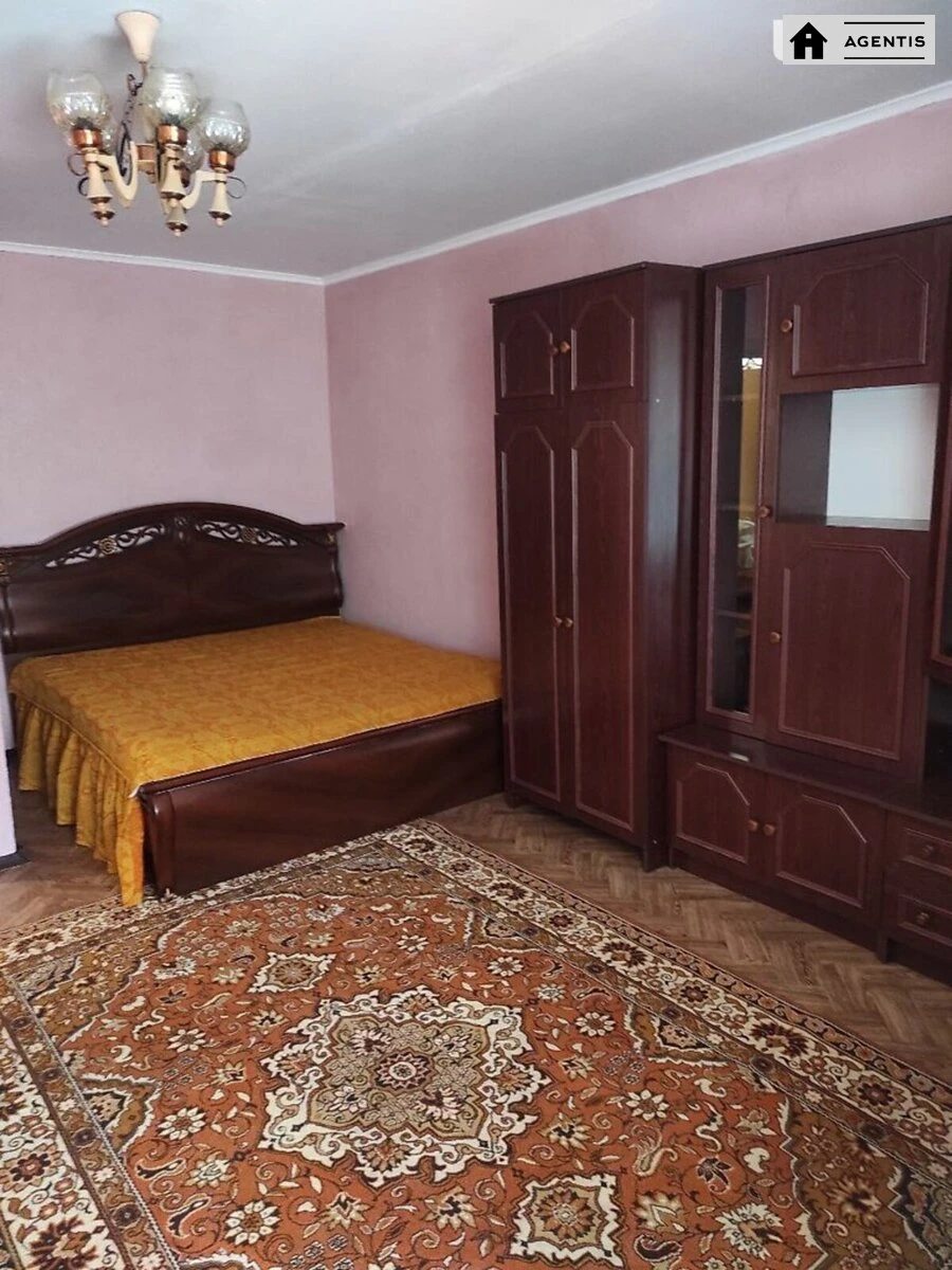 Здам квартиру 1 кімната, 35 m², 6 пов./9 поверхів. 12, Розумовського , Київ. 