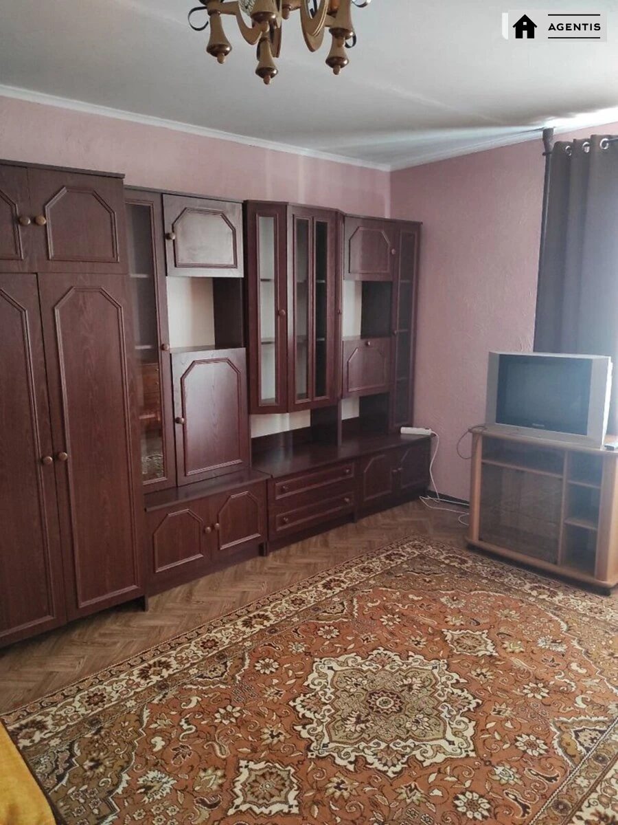 Здам квартиру 1 кімната, 35 m², 6 пов./9 поверхів. 12, Розумовського , Київ. 