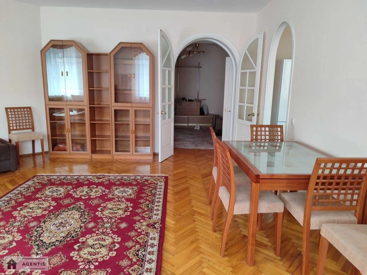 Apartment for rent 4 rooms, 160 m², 6th fl./9 floors. 52, Oleksandra Konyskoho vul. Turhenyevska, Kyiv. 