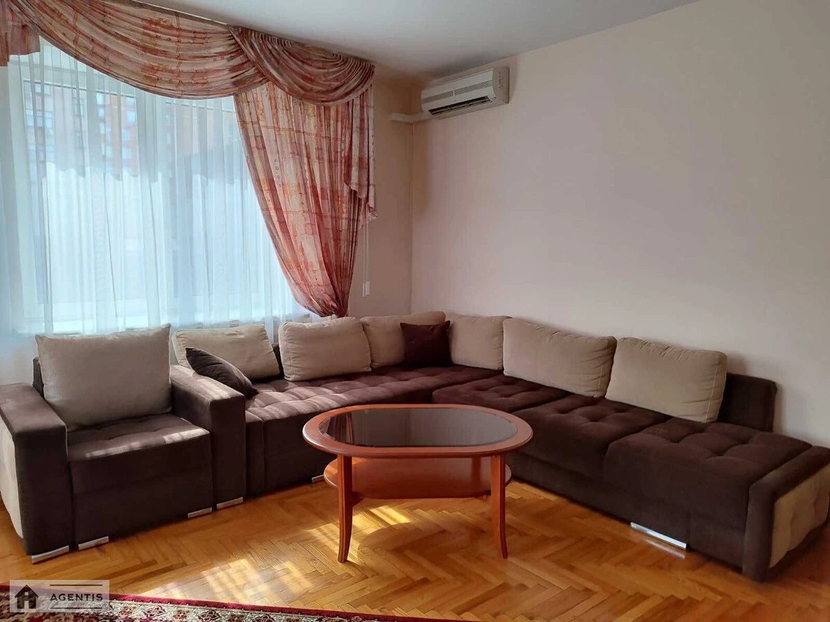 Apartment for rent 4 rooms, 160 m², 6th fl./9 floors. 52, Oleksandra Konyskoho vul. Turhenyevska, Kyiv. 