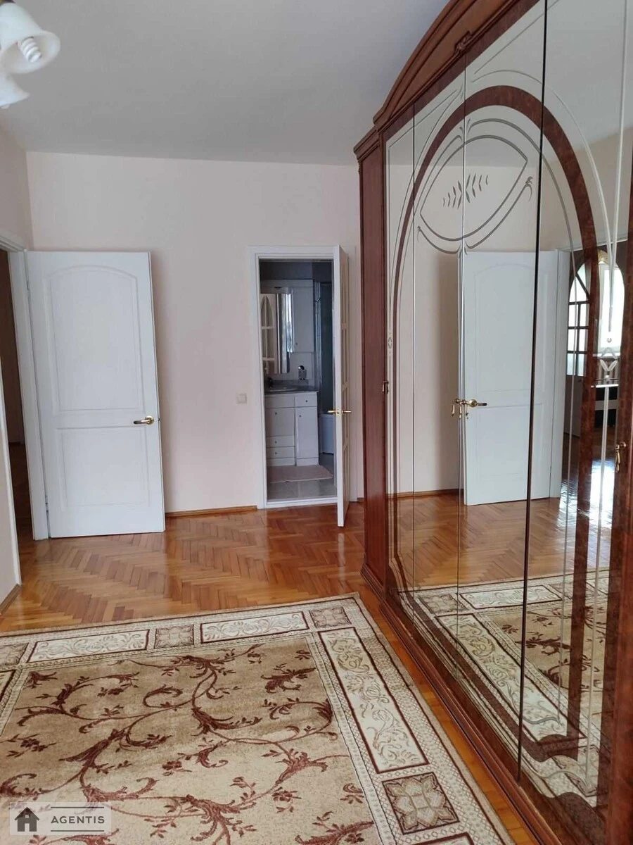 Apartment for rent 4 rooms, 160 m², 6th fl./9 floors. 52, Oleksandra Konyskoho vul. Turhenyevska, Kyiv. 