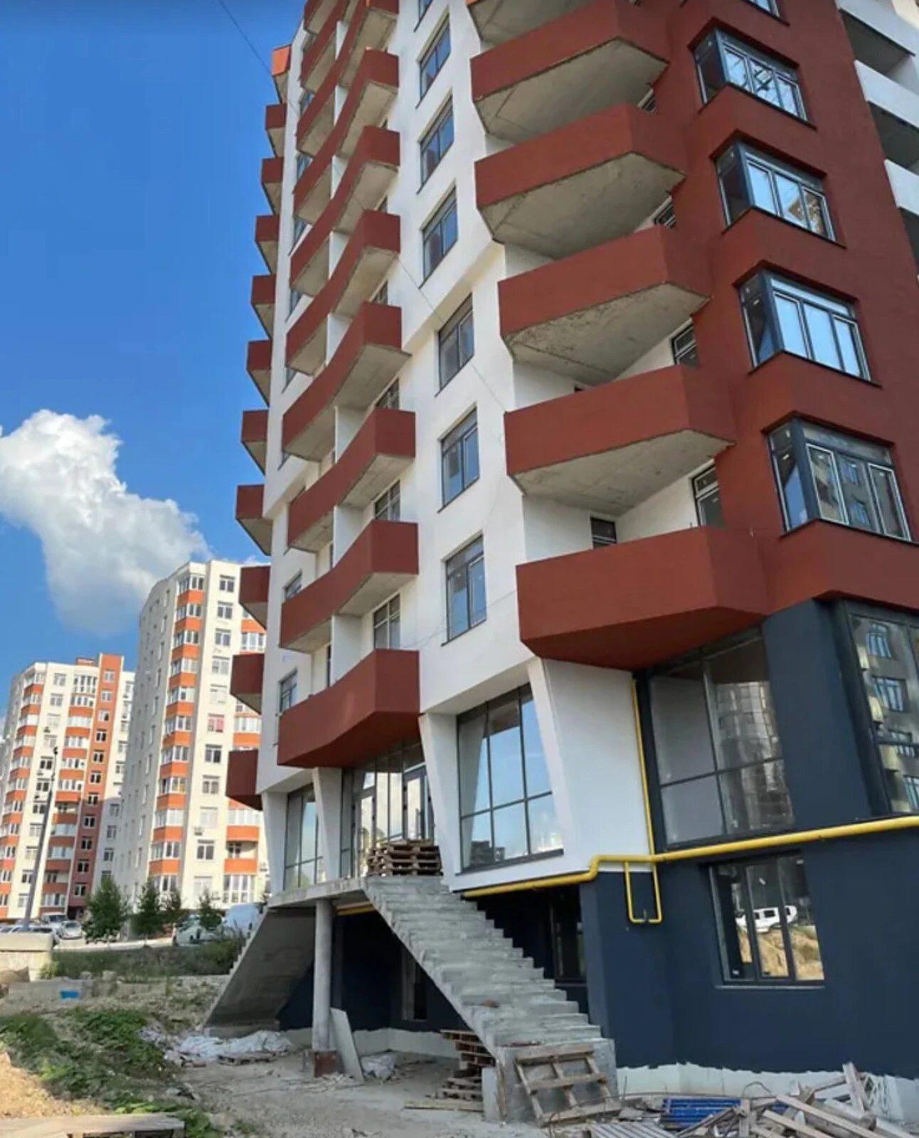 Продаж 3к квартири 73 кв. м на вул. Київська