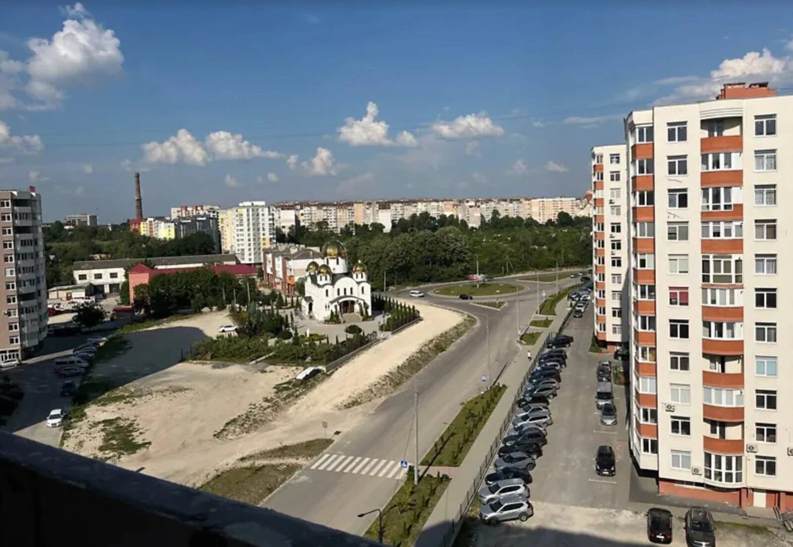 Продаж 3к квартири 73 кв. м на вул. Київська