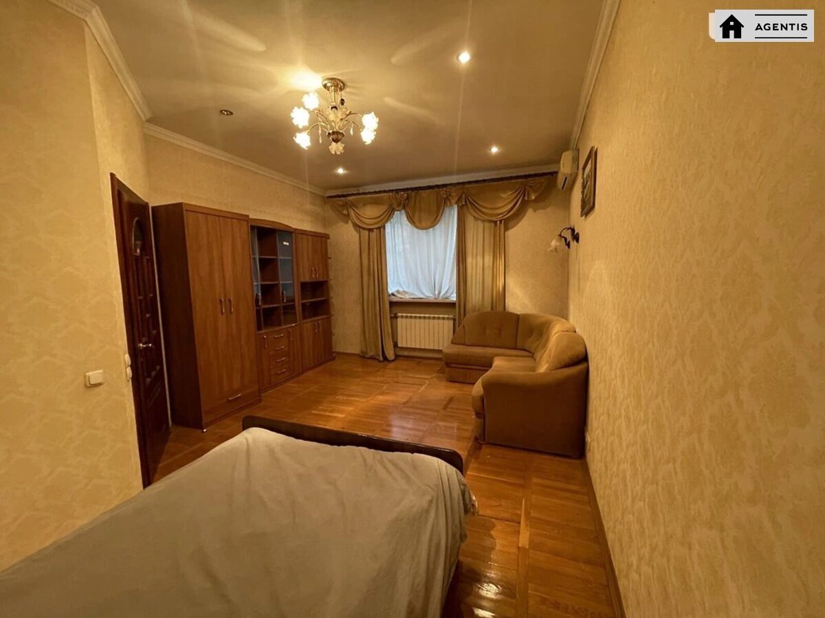 Сдам квартиру 1 комната, 39 m², 2 эт./10 этажей. 13, Стадионная 13, Киев. 