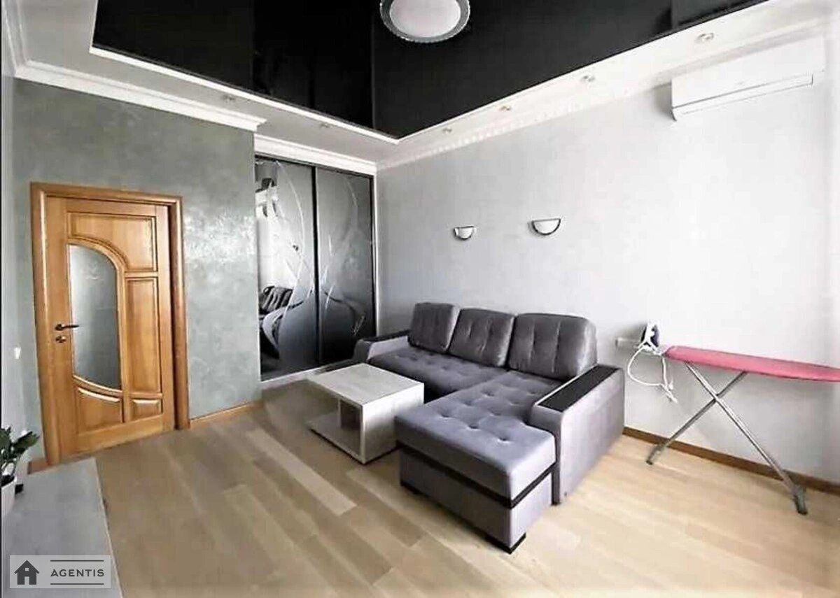 Apartment for rent 1 room, 43 m², 14th fl./25 floors. 2, Kyrylo-Mefodiyivska 2, Kyiv. 