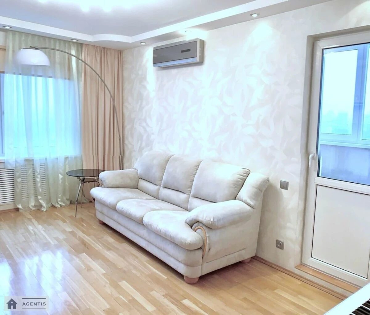 Apartment for rent 2 rooms, 68 m², 21st fl./22 floors. Holosiyivskyy rayon, Kyiv. 