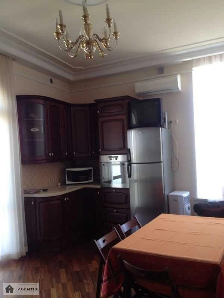 Apartment for rent 4 rooms, 140 m², 6th fl./7 floors. 14, Yaroslaviv Val 14, Kyiv. 