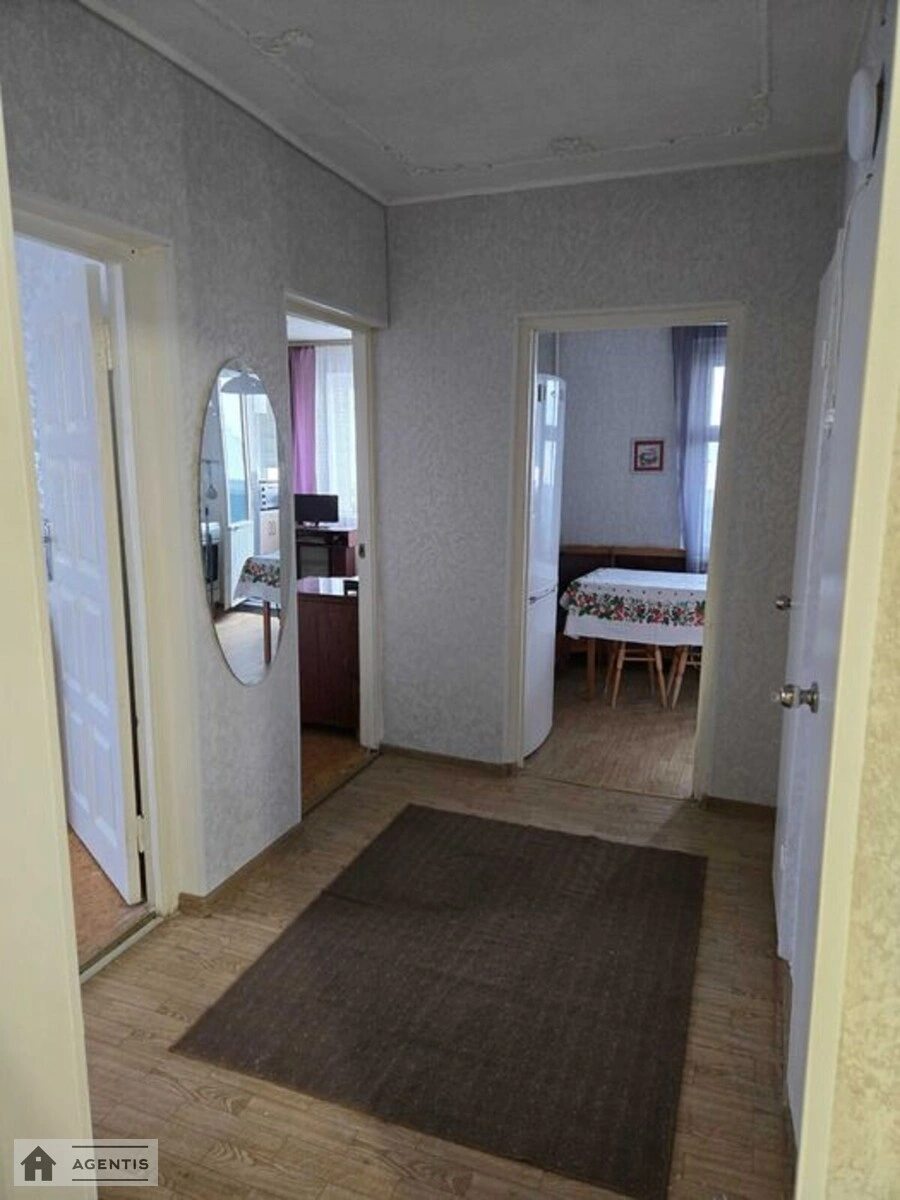 Apartment for rent 2 rooms, 65 m², 16th fl./18 floors. Kharkivska, Kyiv. 