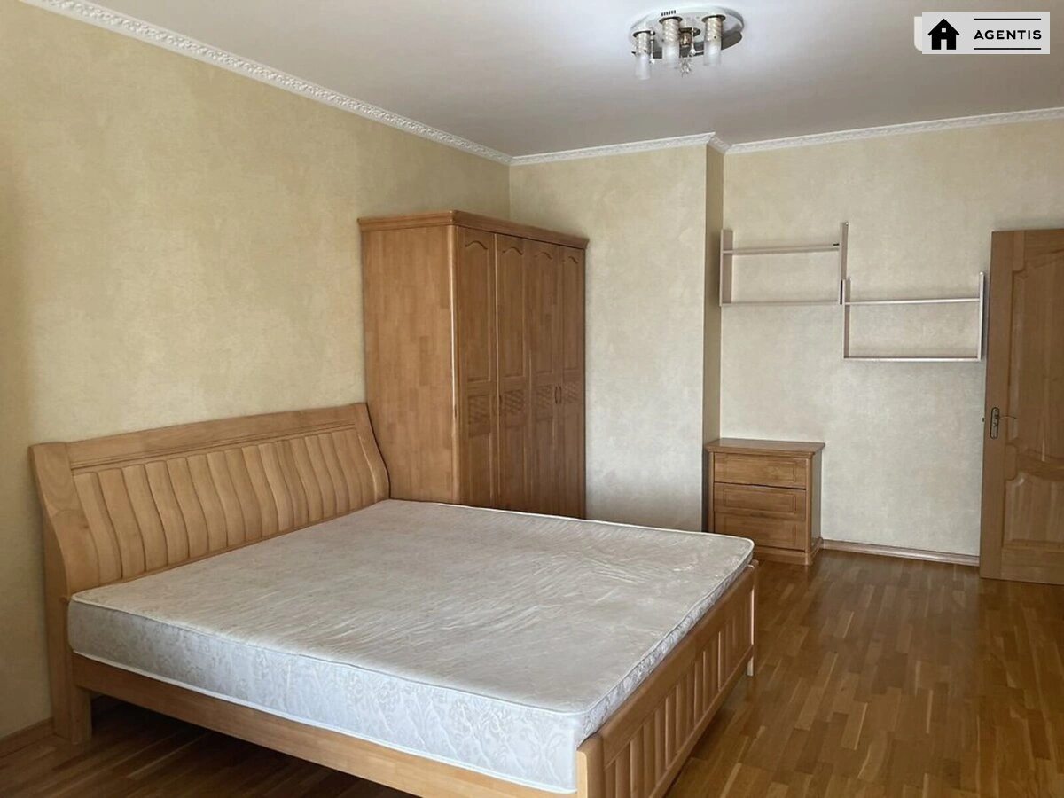 Apartment for rent 3 rooms, 102 m², 9th fl./25 floors. 18, Mytropolyta Vasylya Lypkivskoho vul. Urytskoho, Kyiv. 